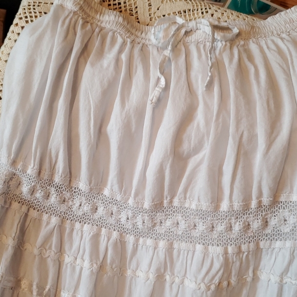Magic Dresses & Skirts - Magic  white flowy skirt